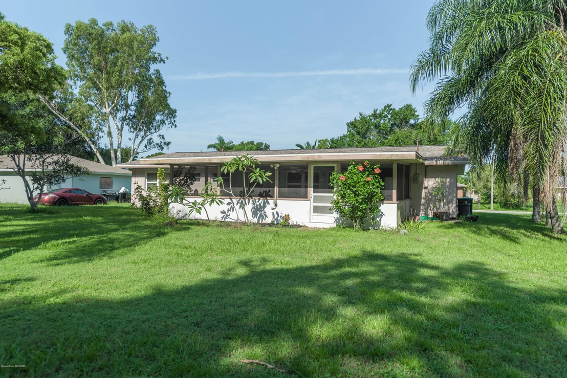 Photo of 785 Aragon Avenue NE
