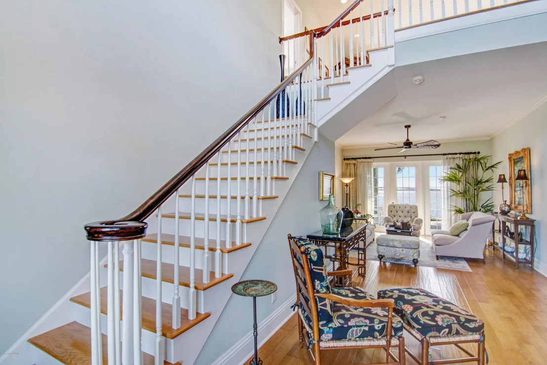 Photo of 787 Oak Ridge Drive