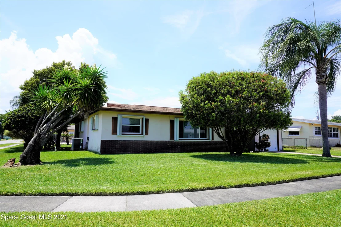 Photo of 500 Buckingham Avenue