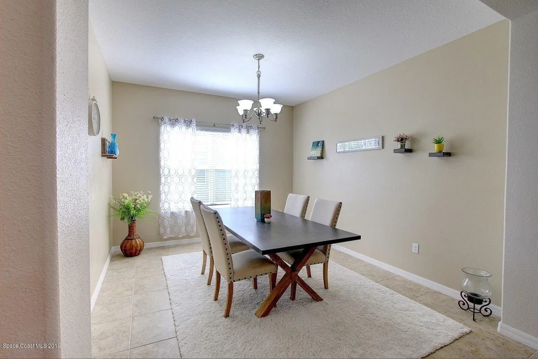 Photo of 1781 Bridgeport Circle