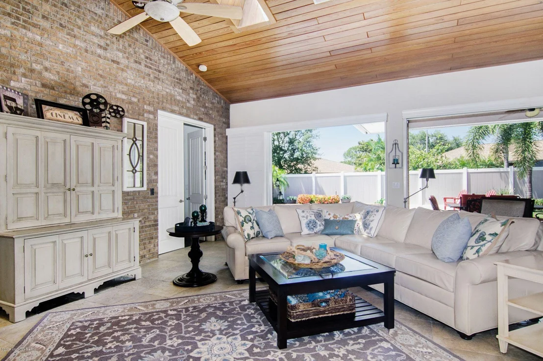Photo of 1242 Silver Lake Drive