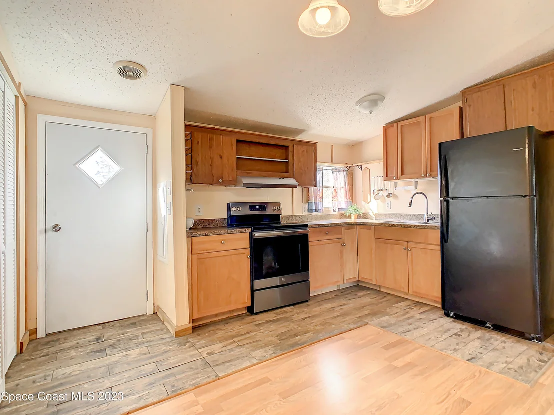 Photo of 9070 Mercury Drive
