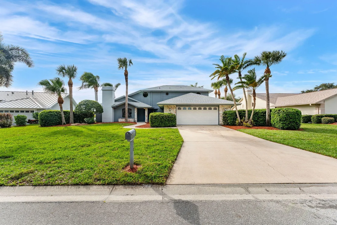 Photo of 670 Rossmoor Circle