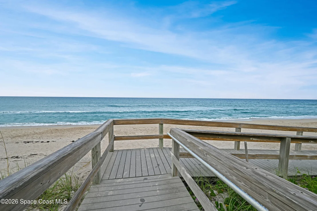 Photo of 451 E Egret Circle