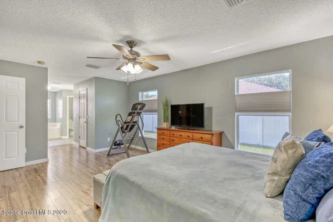 Photo of 1089 Kingfisher Way