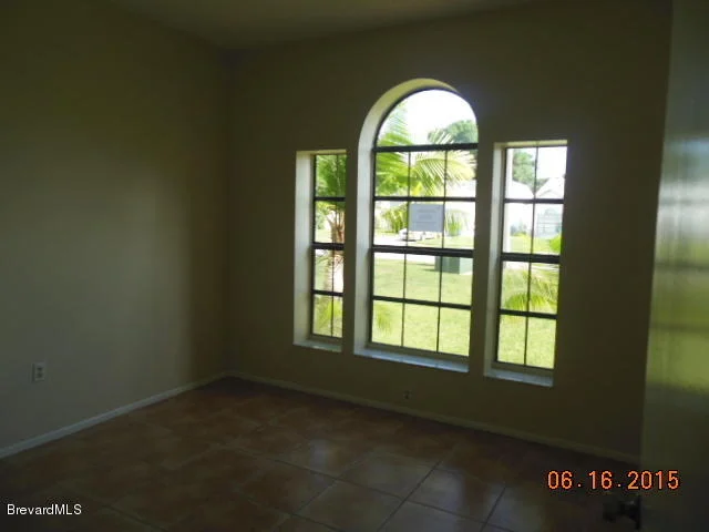 Photo of 1445 Brook Drive