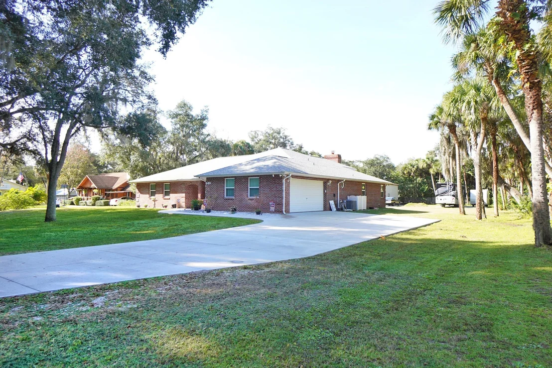 Photo of 440 N Burnett Road