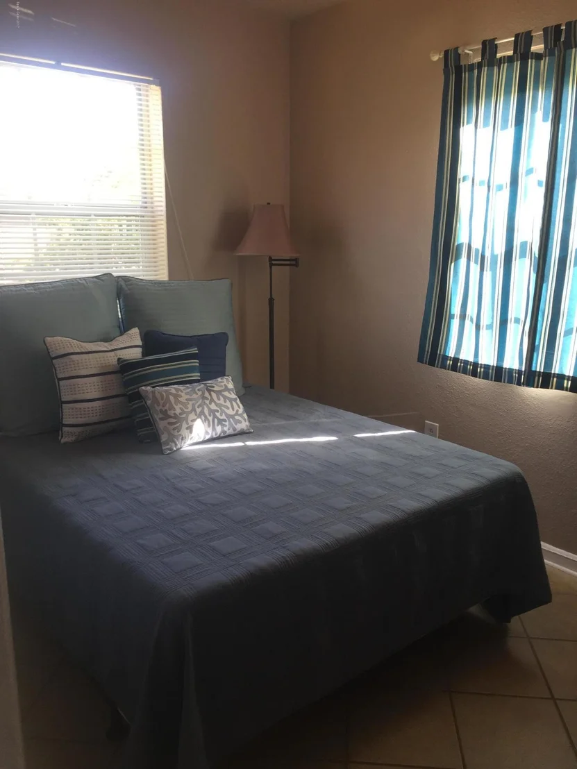 Photo of 3215 Jackson Avenue NE