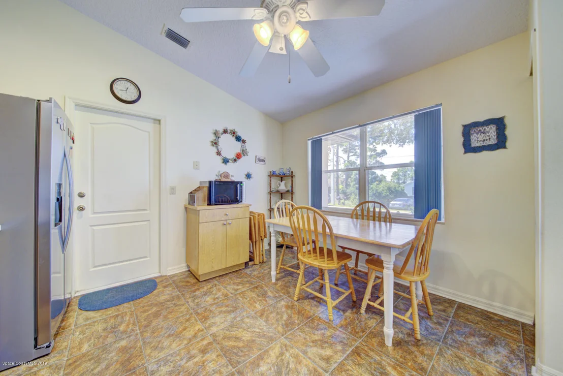 Photo of 6845 Cedar Avenue