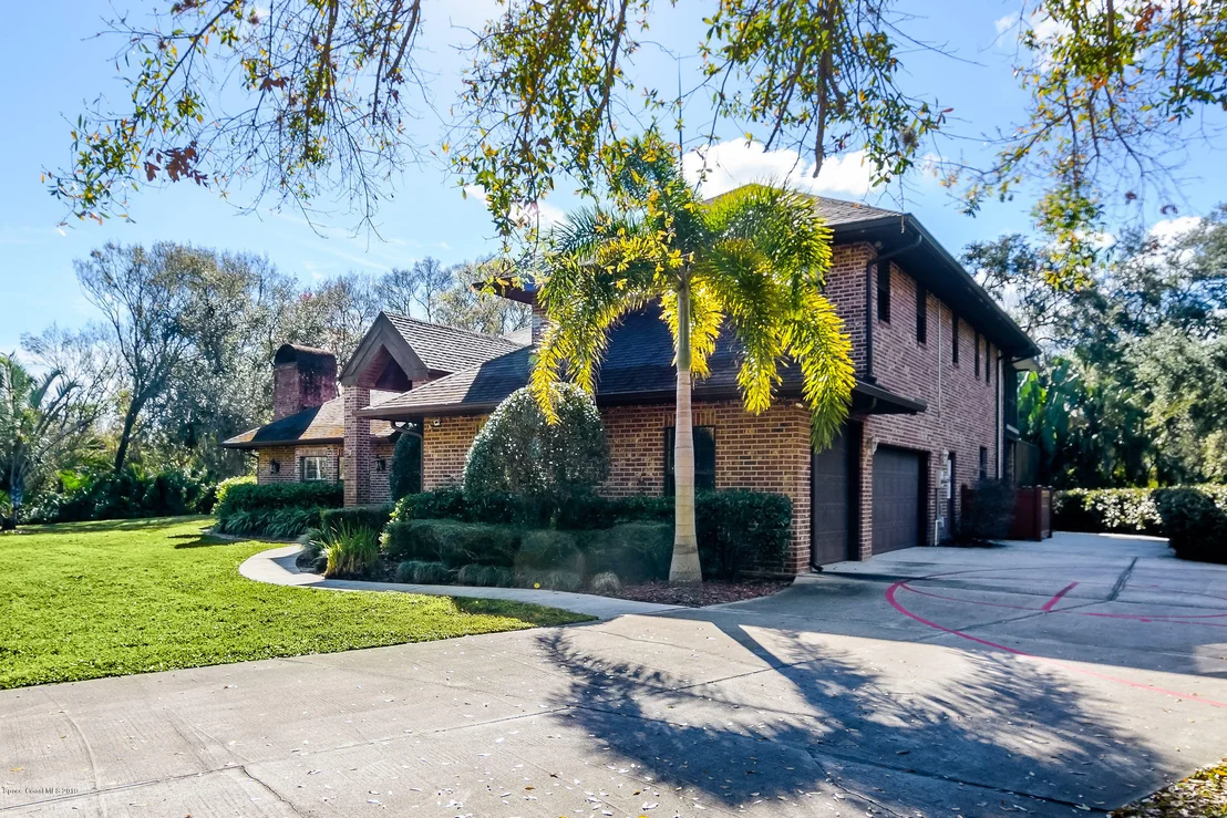 Photo of 3905 Hidden Oaks Lane