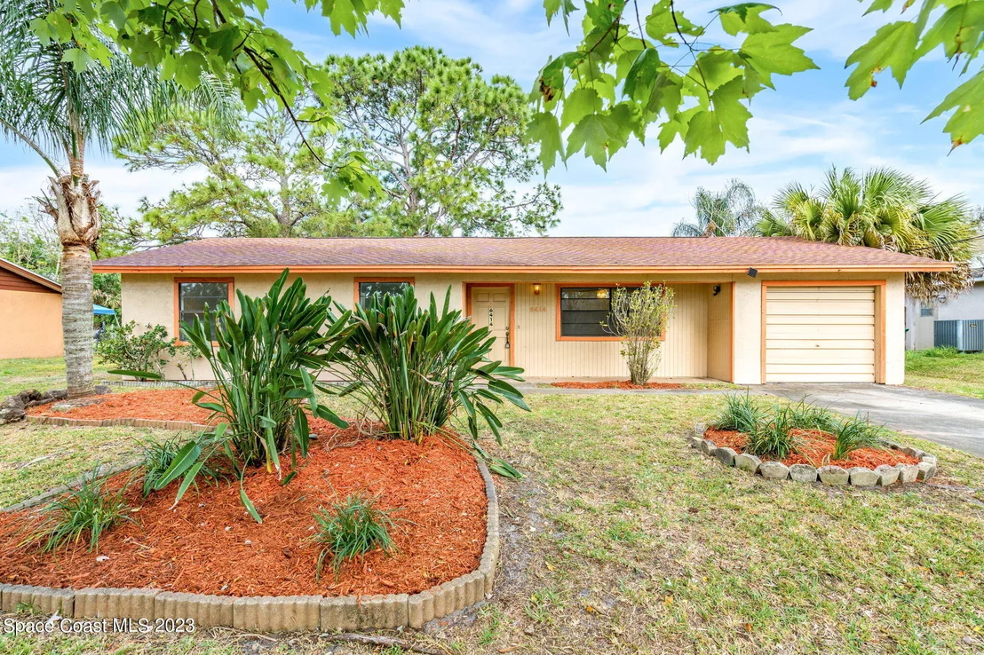 Photo of 6414 Hudson Road