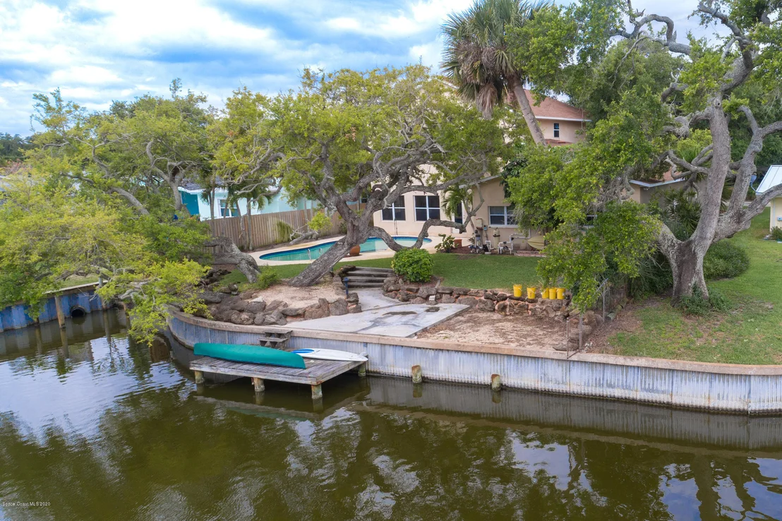 Photo of 52 Riverview Lane