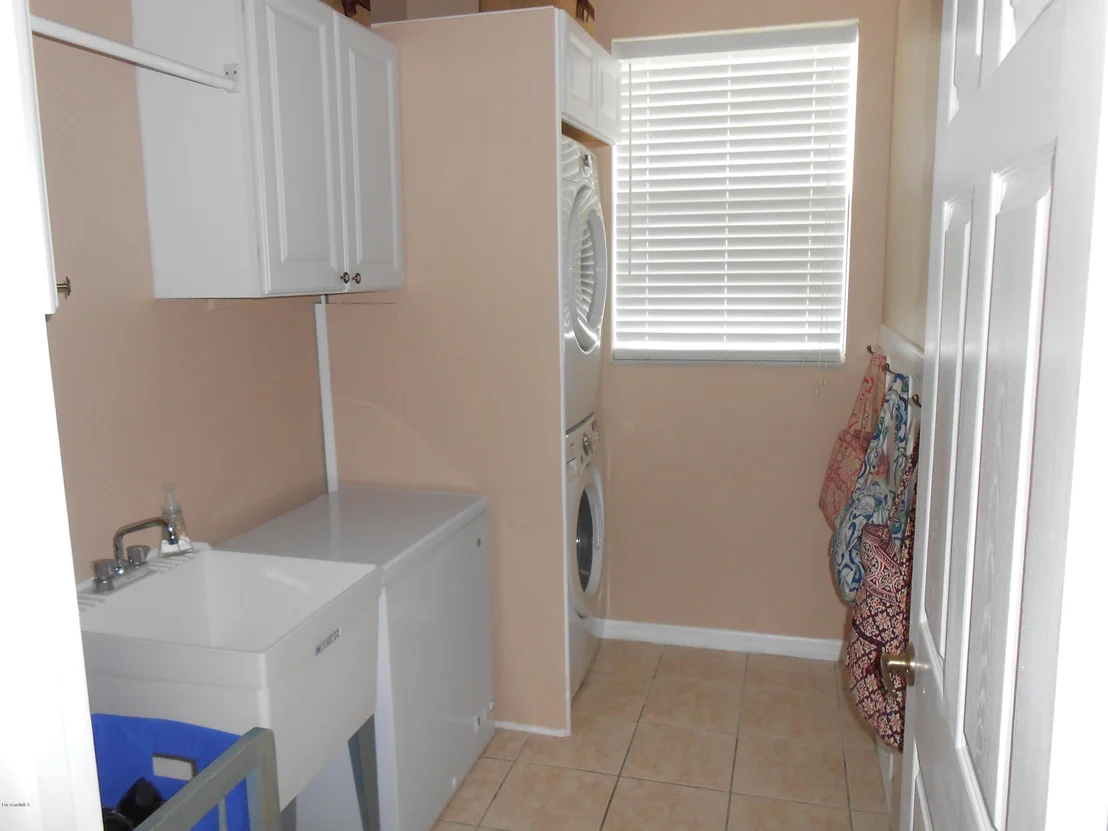 Photo of 4531 Portage Trail