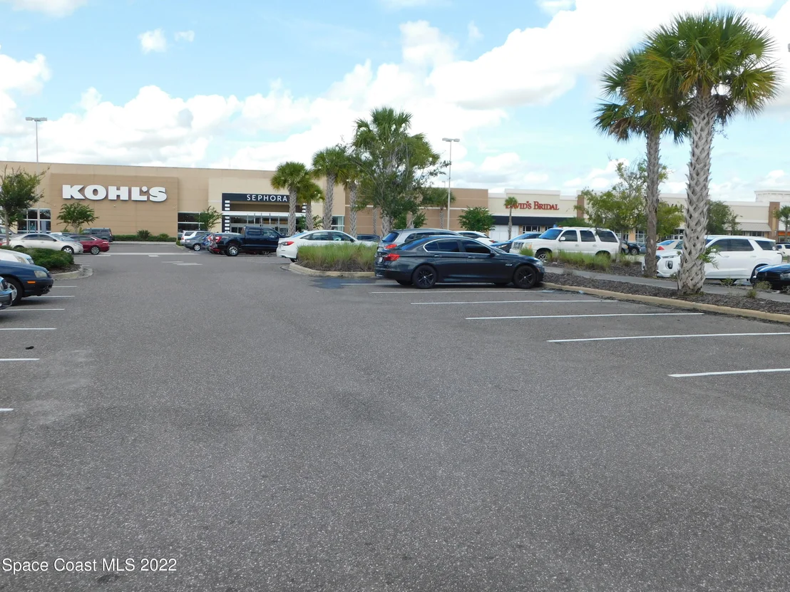 Photo of 3535 Hield Road