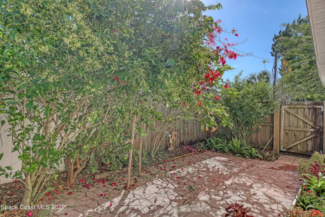 Photo of 972 Miracle Way