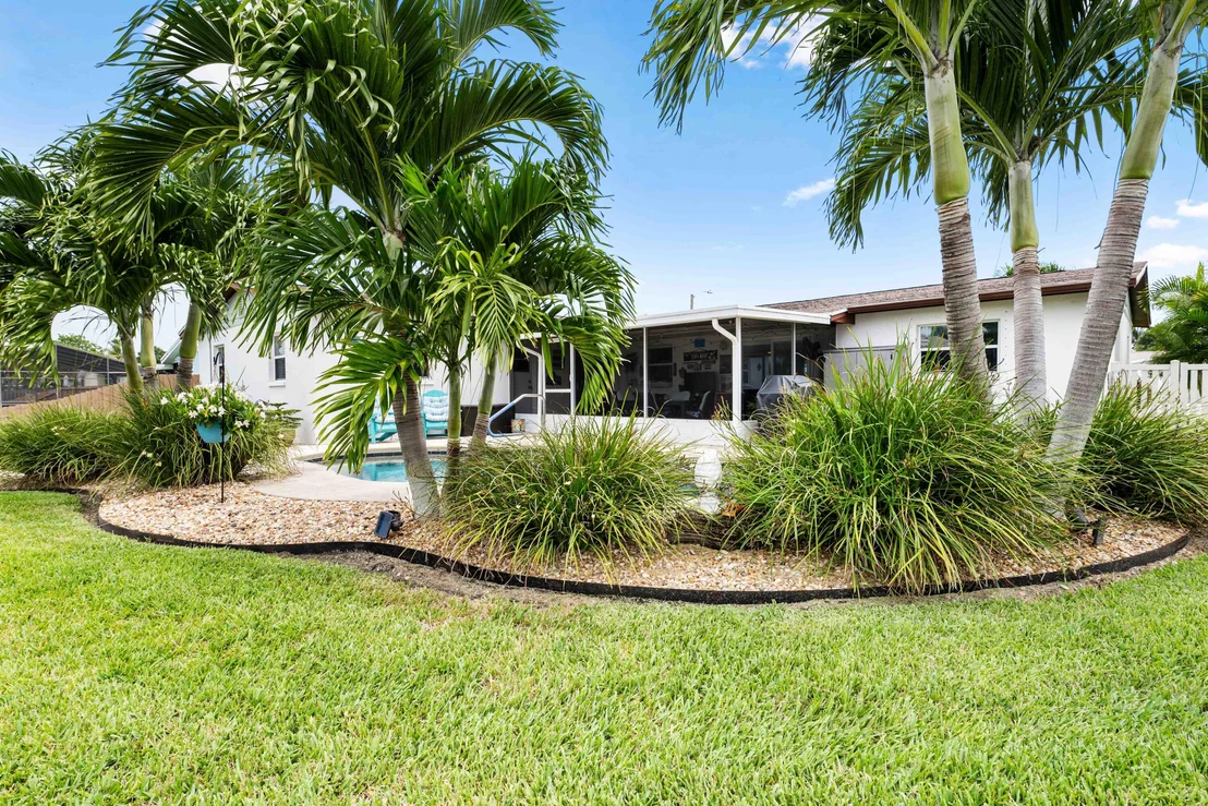 Photo of 420 Sparrow Drive