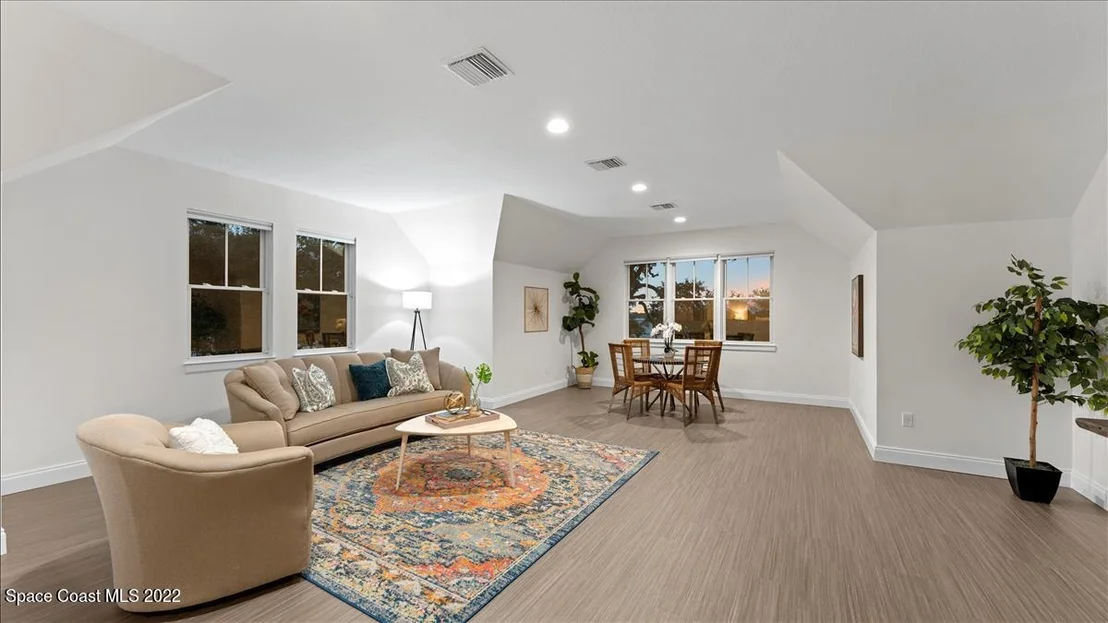 Photo of 1335 Rockledge Drive