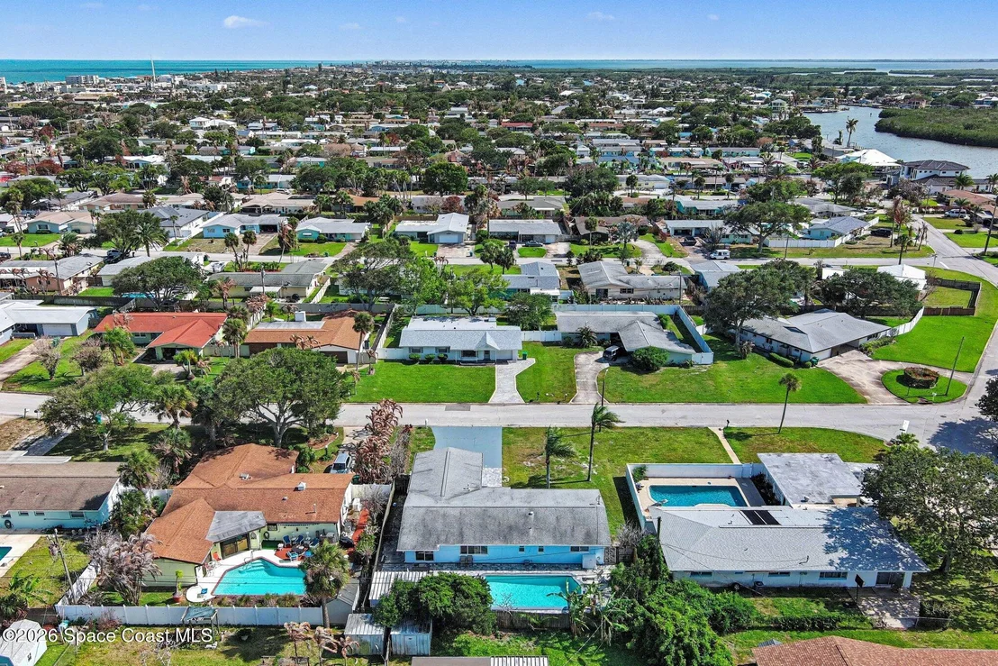 Photo of 375 Cyprus Drive