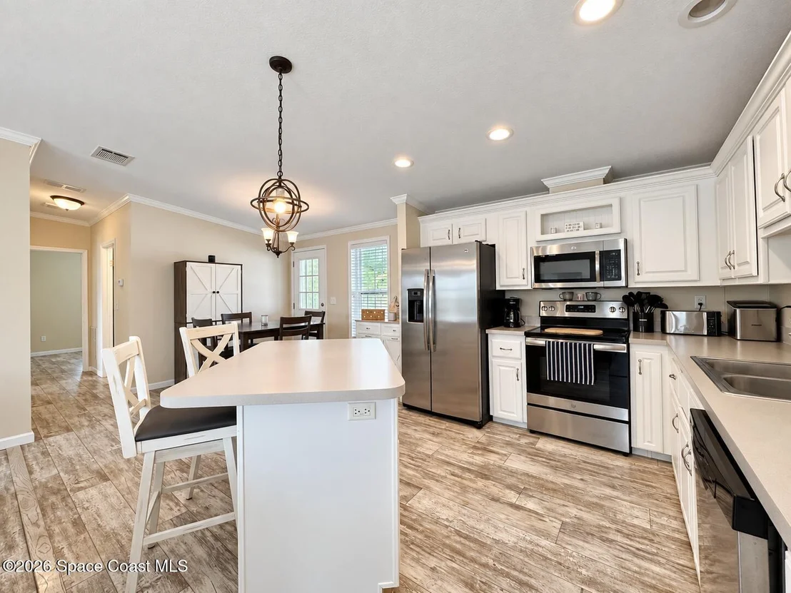 Photo of 923 Vireo Drive