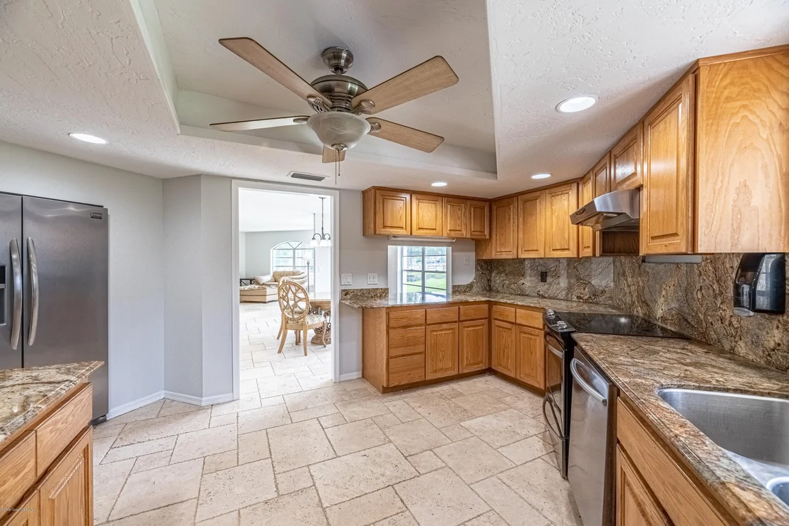 Photo of 4300 Pinewood Road