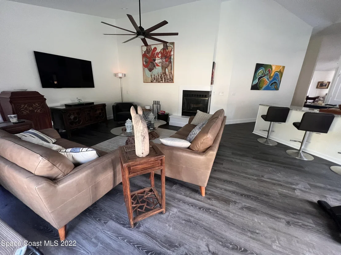 Photo of 460 Bay Point Drive