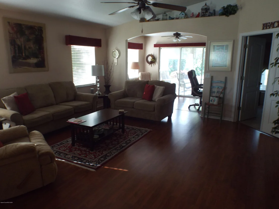 Photo of 2112 NE Spring Creek Circle NE