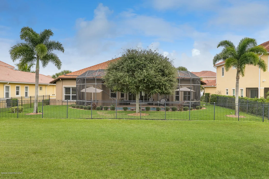 Photo of 3388 Lamanga Drive