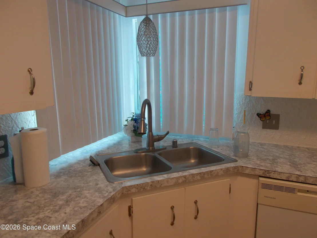 Photo of 836 Hyacinth Circle E