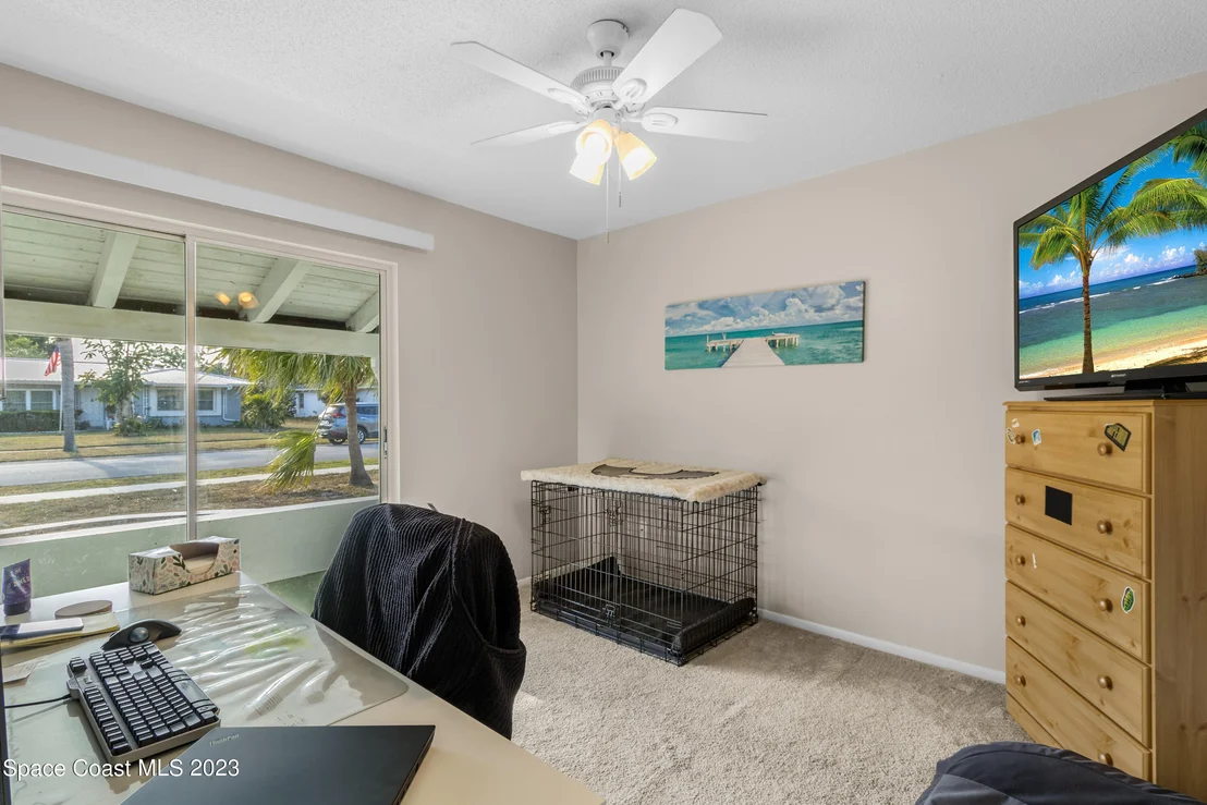 Photo of 1113 Cromey Road NE