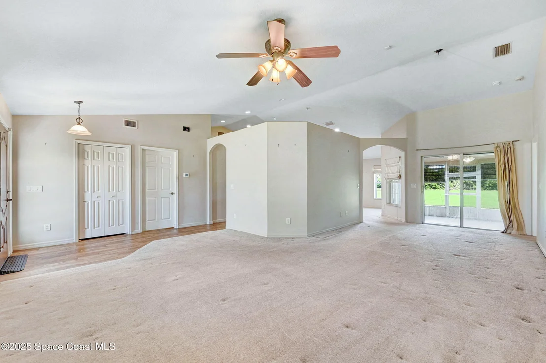 Photo of 1207 Van Tassel Trail NE