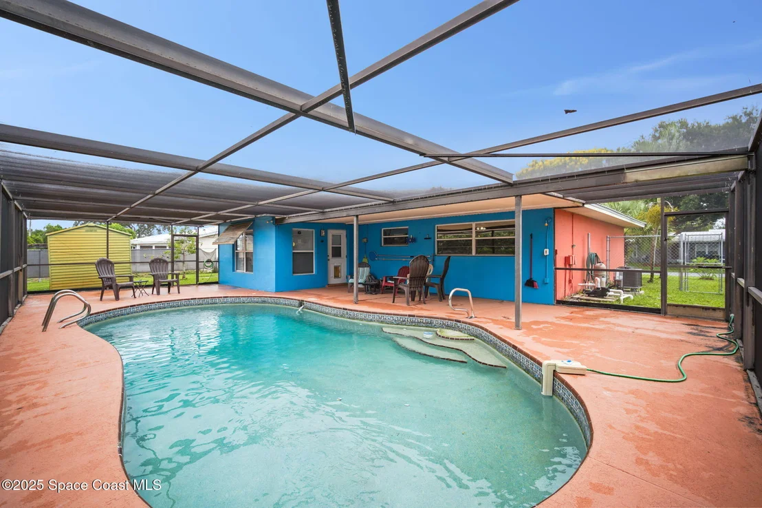 Photo of 1030 Cable Lane NE