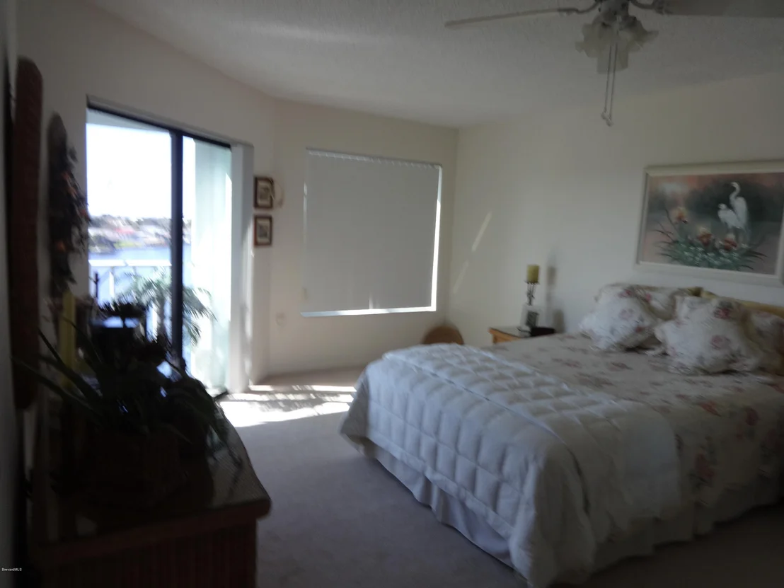 Photo of Unit 1402 at 1700 Commodore Boulevard