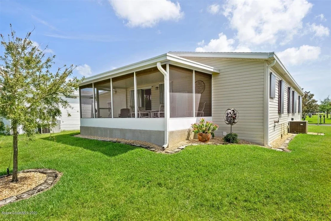 Photo of 345 Outer Drive