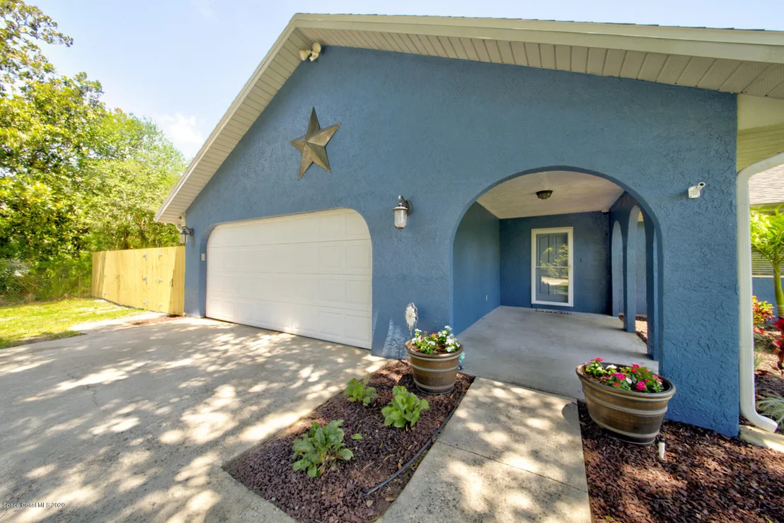 Photo of 6421 Hunt Road
