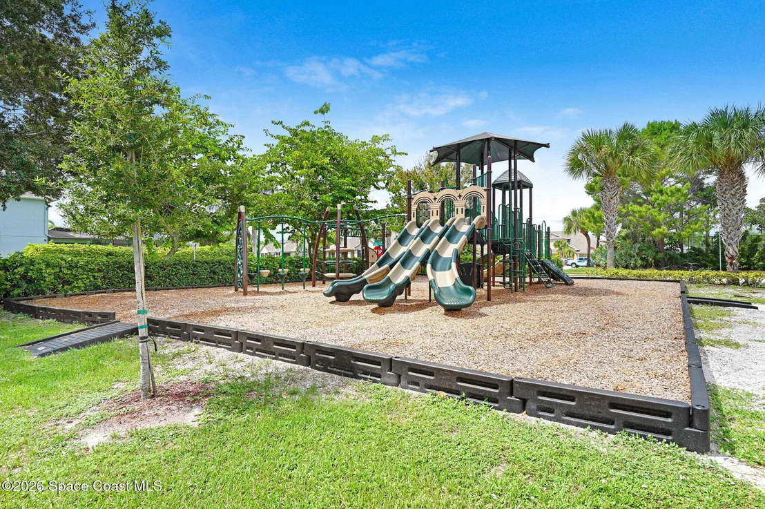 Photo of 1688 Tullagee Avenue