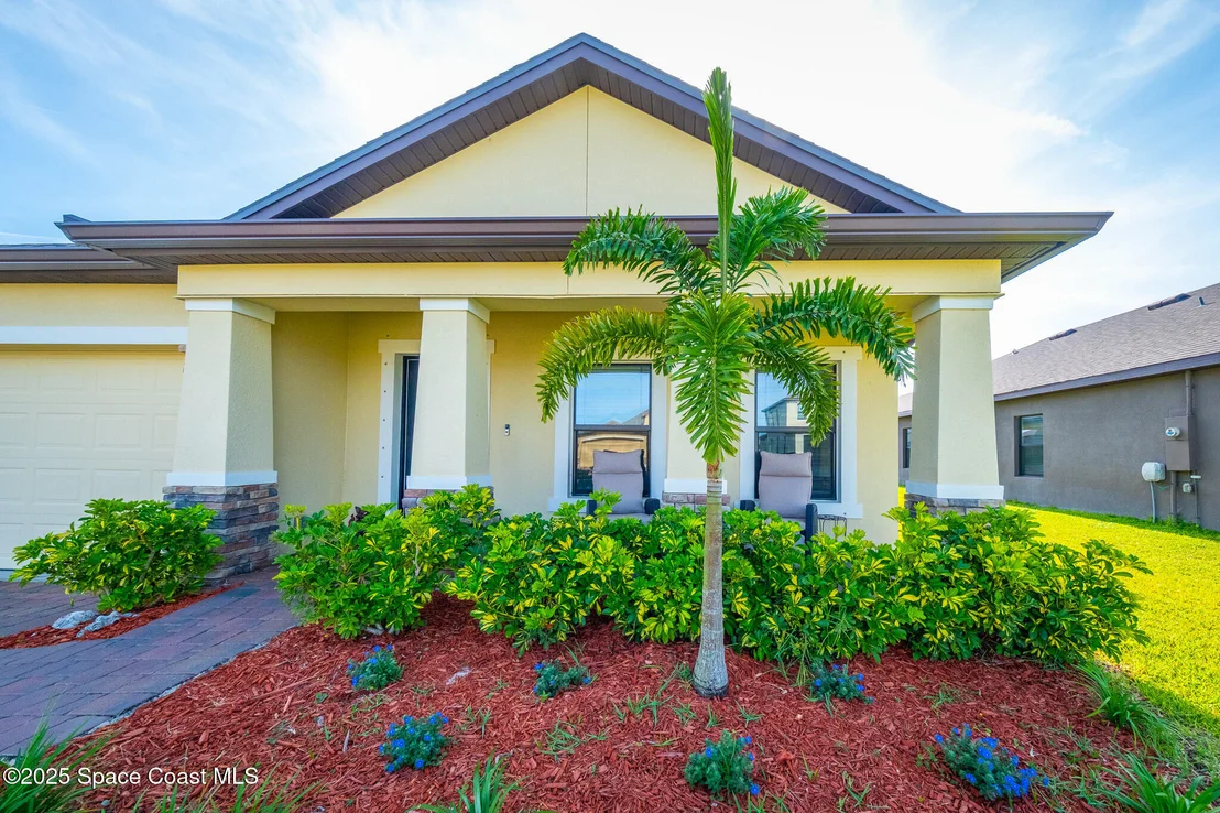 Photo of 289 Wiregrass Avenue