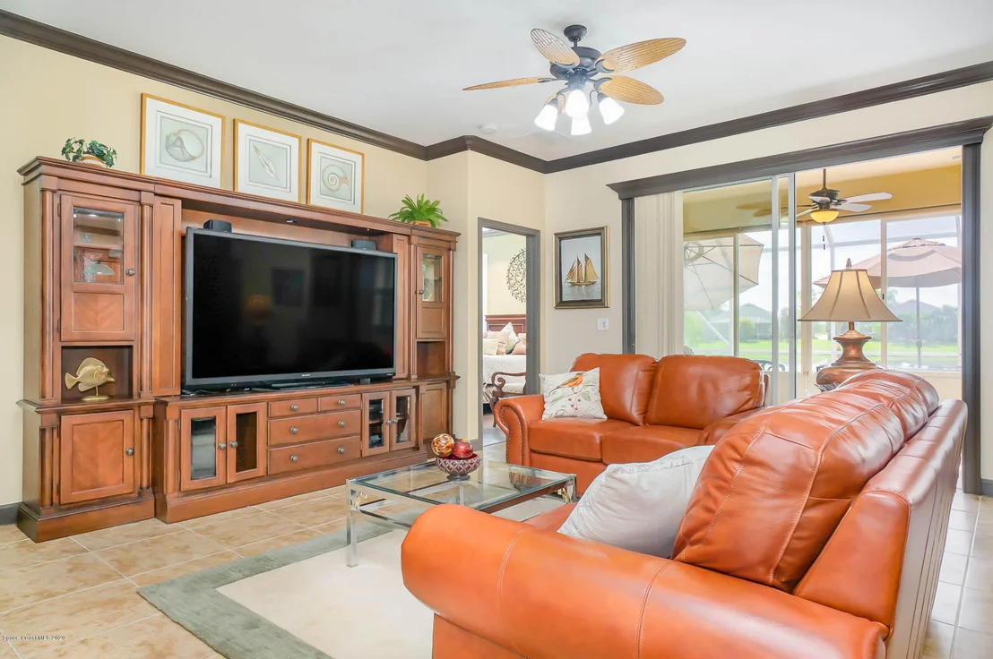 Photo of 3325 Sansome Circle