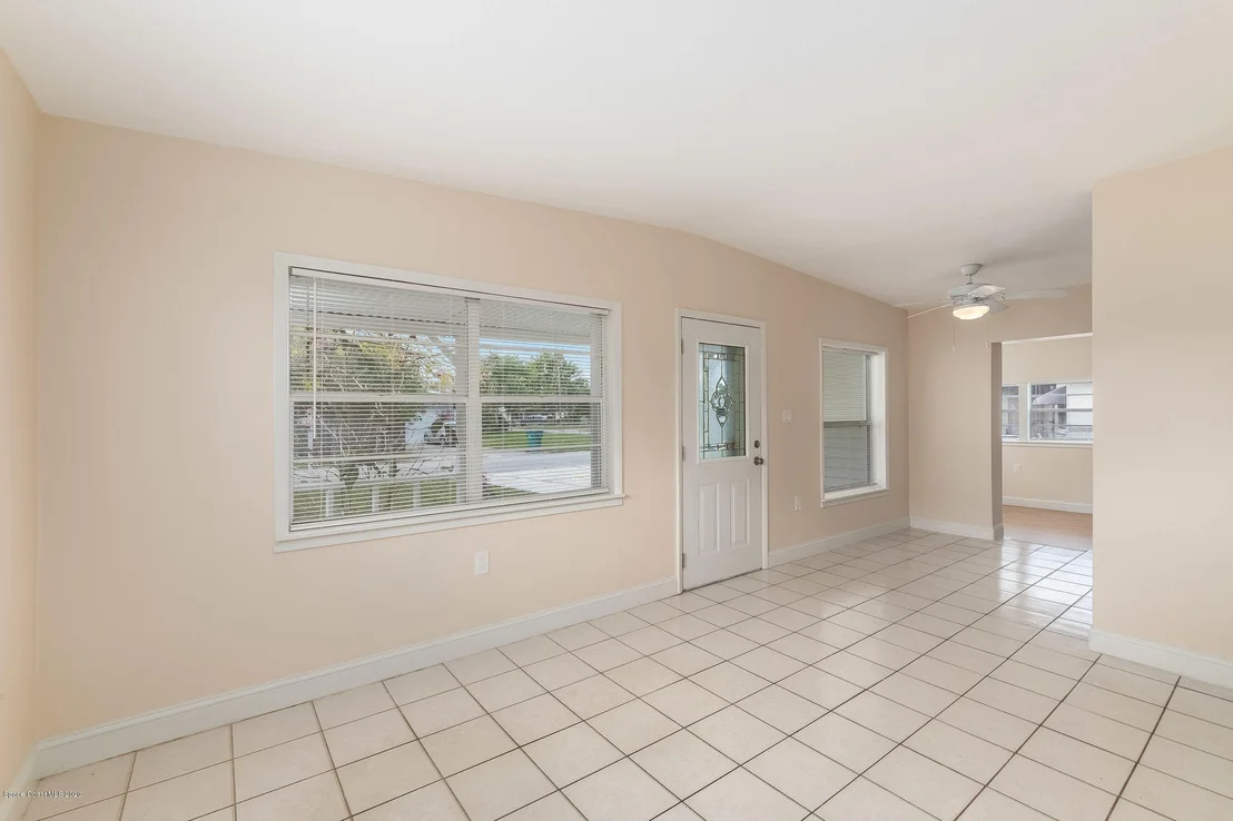 Photo of 1933 Elmwood Drive