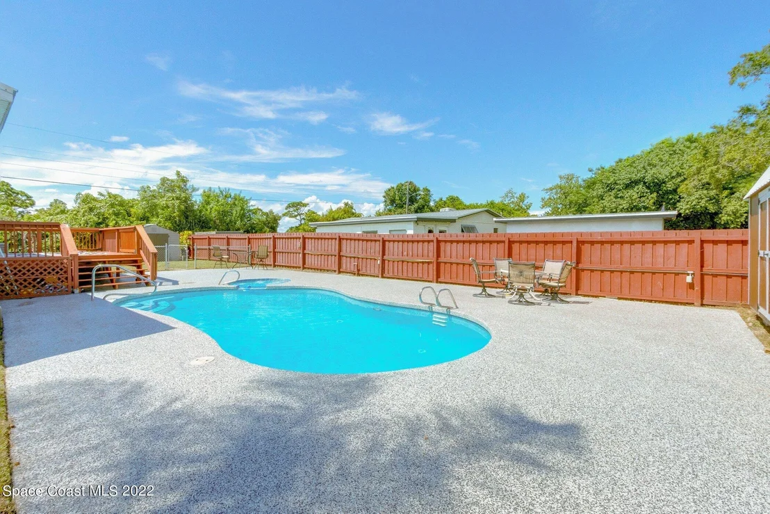 Photo of 1075 Lindholm Place