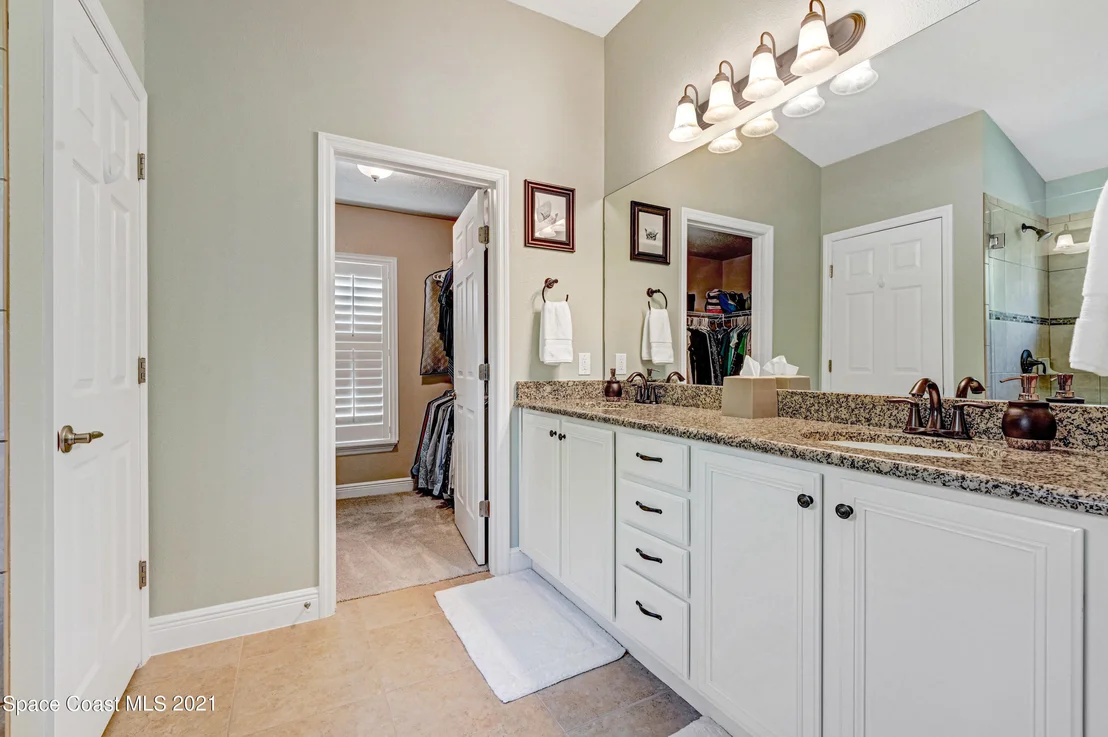 Photo of 1358 Outrigger Circle