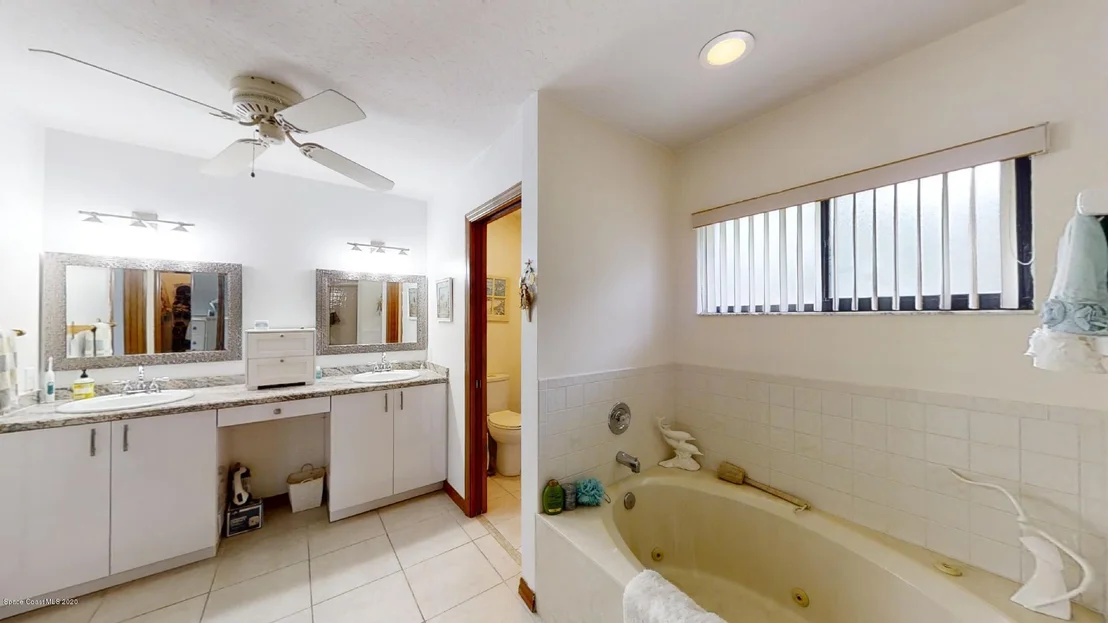 Photo of 1380 Silver Lake Drive