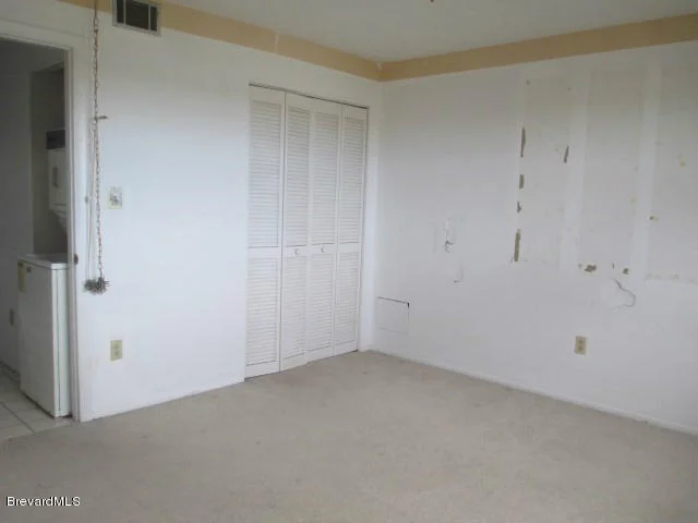 Photo of Unit 5 at 1020 Pinetree Drive