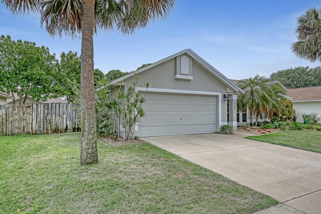 Photo of 649 Sandpiper Circle