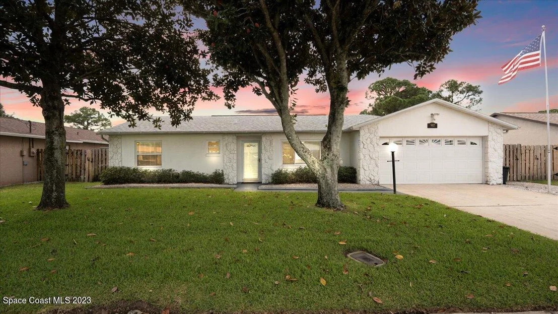 Photo of 987 Sycamore Drive