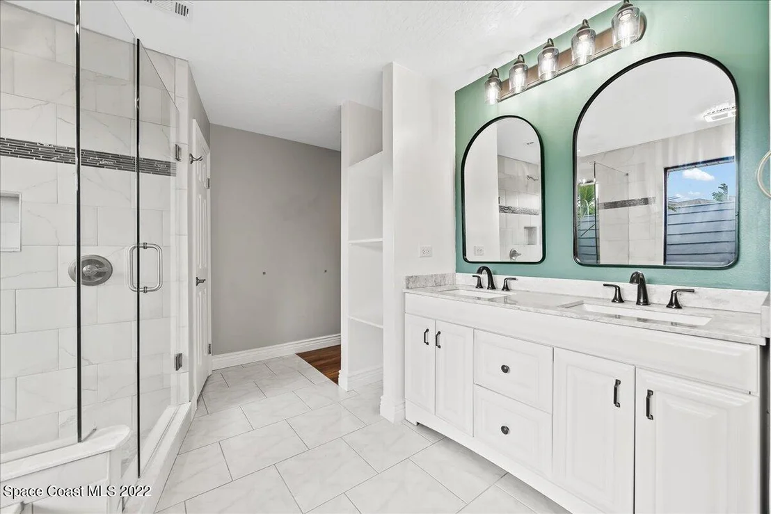 Photo of 1272 Silver Lake Drive
