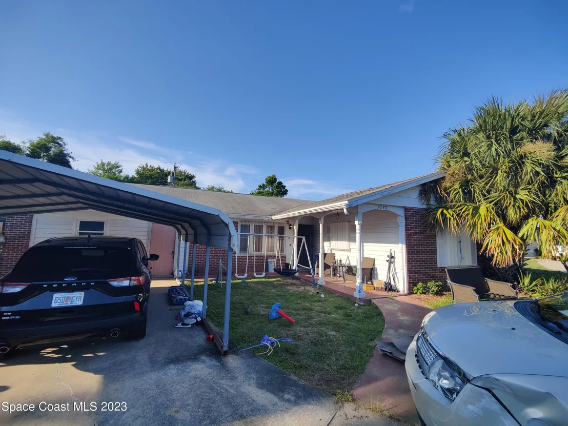 Photo of 1650 Leach Circle