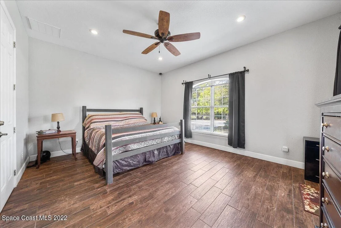 Photo of 4450 Rayburn Road