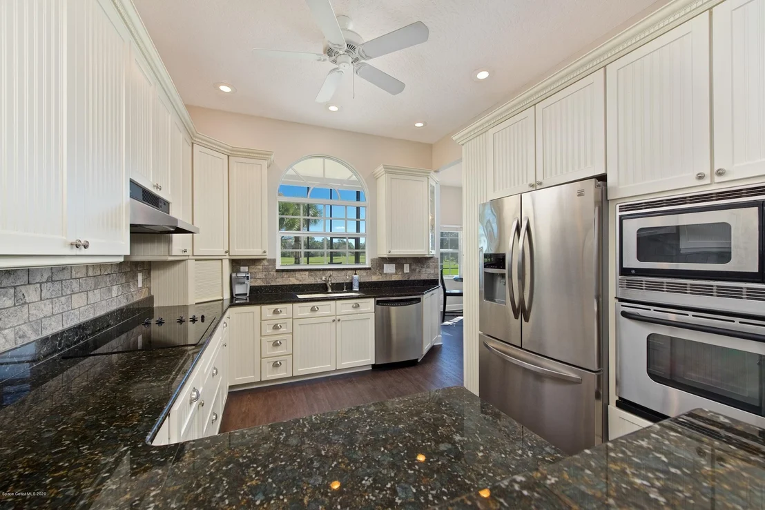 Photo of 637 Woodbridge Drive