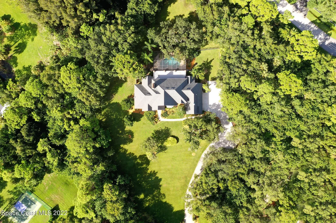 Photo of 3935 Hidden Oaks Lane