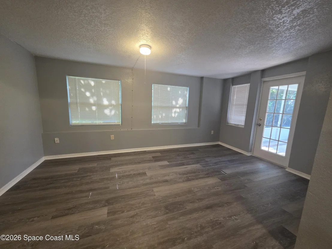Photo of 1631 Albert Drive